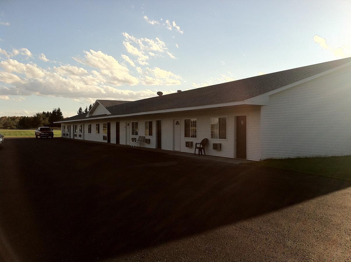 Village Inn Motel Chatham ภายนอก รูปภาพ