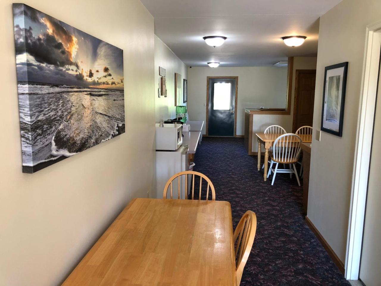 Village Inn Motel Chatham ภายนอก รูปภาพ